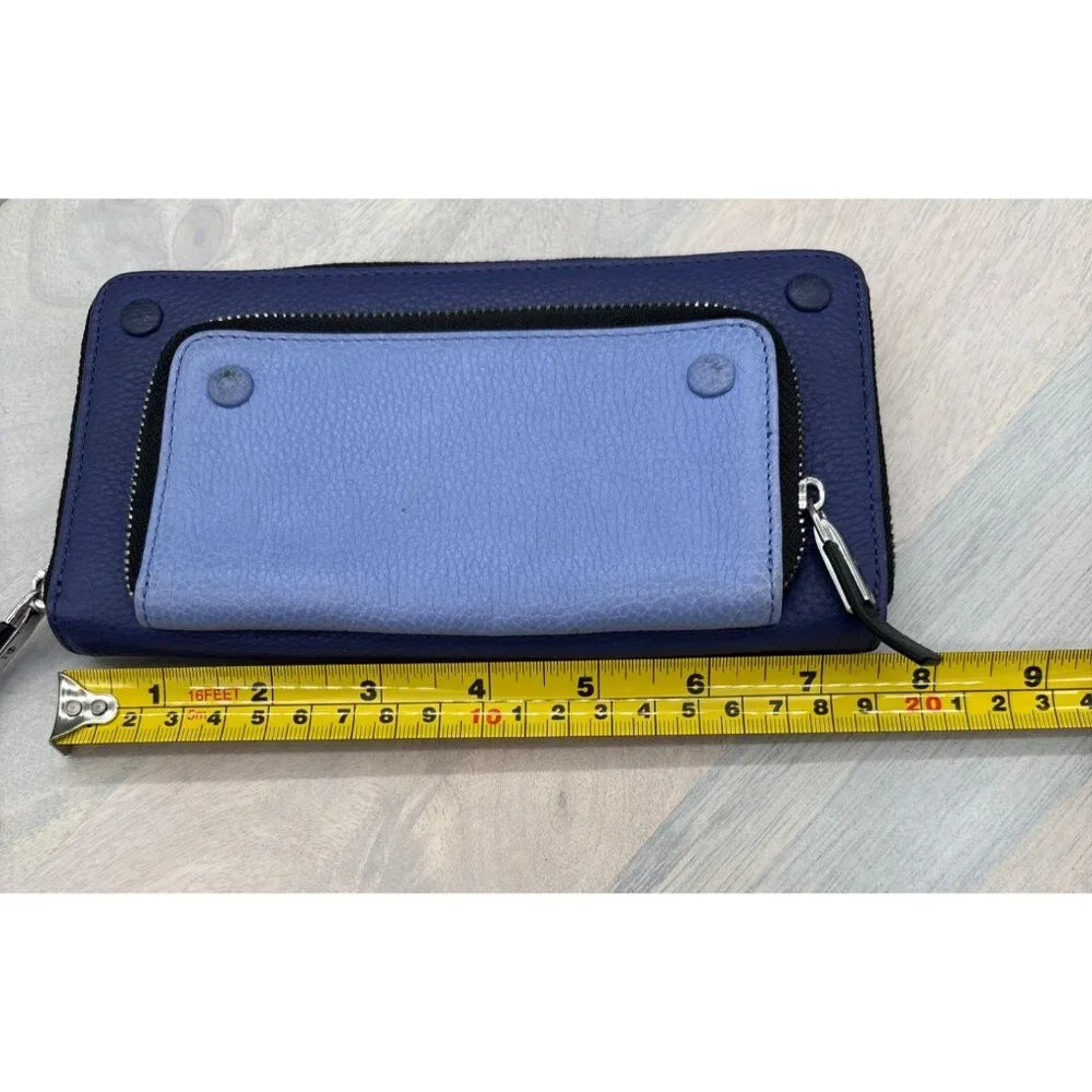 Vince Camuto Womens Blue Leather Wallet Two-toned Zip Around Card Holder
